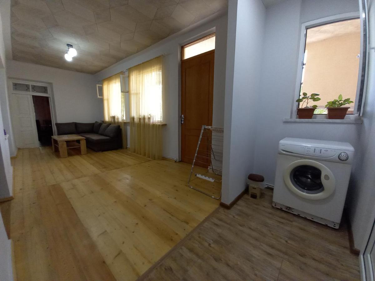 Selina Guest House Byurakan Екстериор снимка