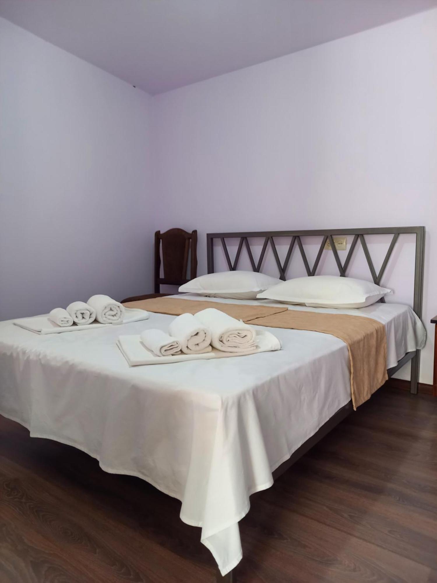 Selina Guest House Byurakan Екстериор снимка